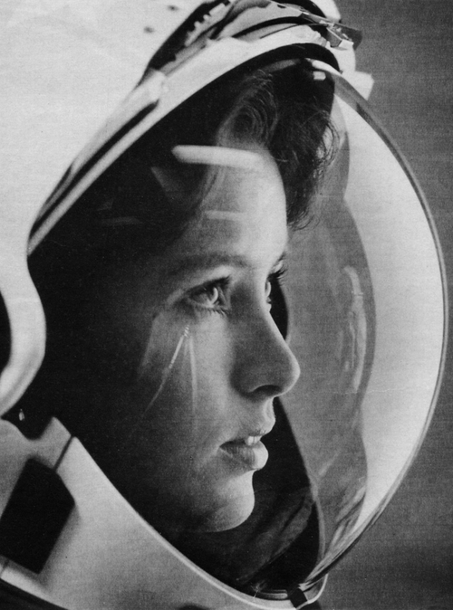 portrait of anna fisher